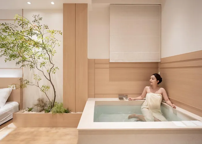 5 Minutes From Station, Free Luggage Storage, Private Sauna, Private For 4 People, Couples And Friends Busan
