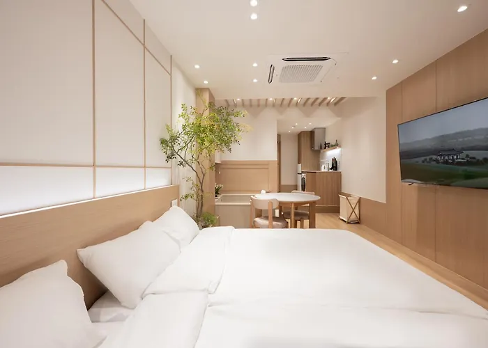 5 Minutes From Station, Free Luggage Storage, Private Sauna, Private For 4 People, Couples And Friends * Busan
