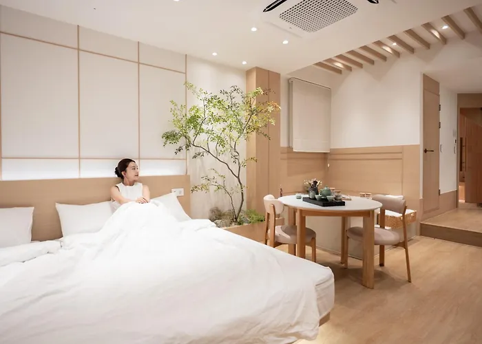 5 Minutes From Station, Free Luggage Storage, Private Sauna, Private For 4 People, Couples And Friends Busan