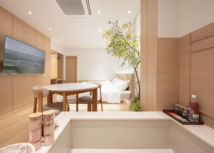 5 Minutes From Station, Free Luggage Storage, Private Sauna, Private For 4 People, Couples And Friends *