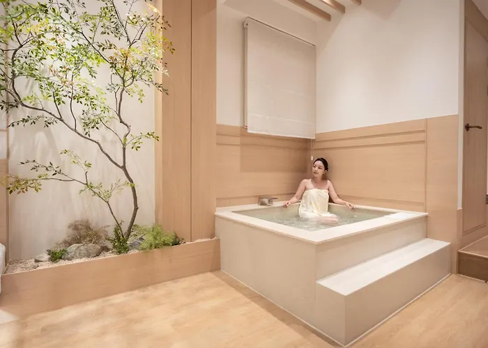 5 Minutes From Station, Free Luggage Storage, Private Sauna, Private For 4 People, Couples And Friends *