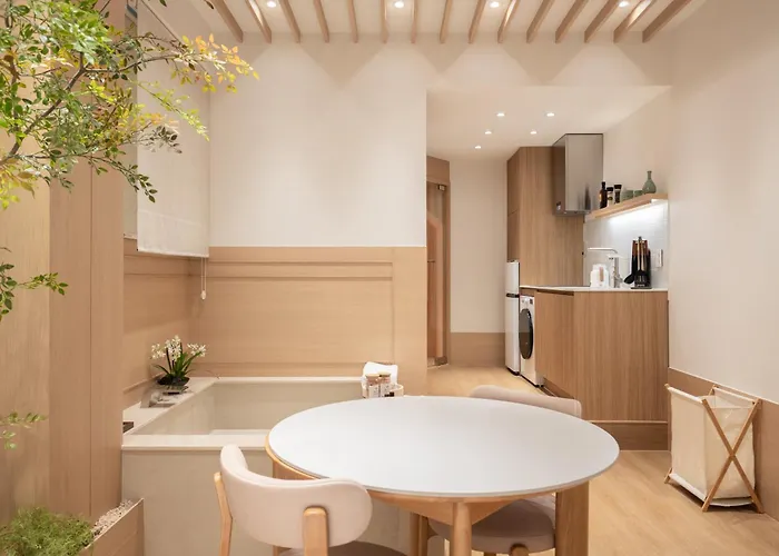 5 Minutes From Station, Free Luggage Storage, Private Sauna, Private For 4 People, Couples And Friends Busan